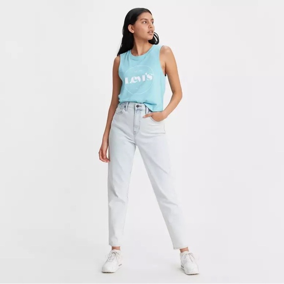 Levi’s High Waisted Taper Jeans - Picture 2 of 12